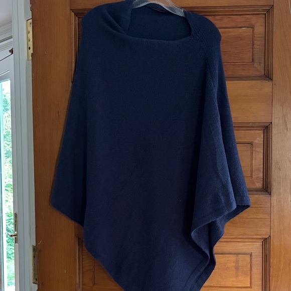 LOOK Cashmere Navy Blue Poncho  for Women Cashmere Blend - Picture 1 of 2